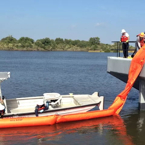 BSEE and Louisiana Collaborate to Improve Oil Spill Prevention and Response BSEE and Louisiana Collaborate to Improve Oil Spill Prevention and Response