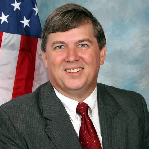 14march03HerbstLarsRegDirBioPic_600px