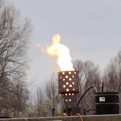 bsee_and_naval_research_demonstrate_new_low-emission_burner.jpg