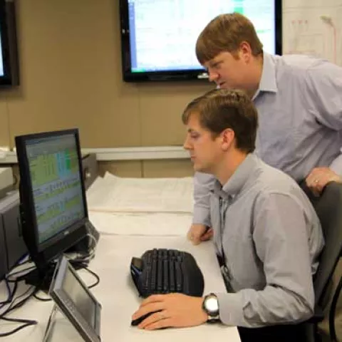 engineersComputer_mdj072412 Image