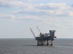 Offshore oil and gas platform
